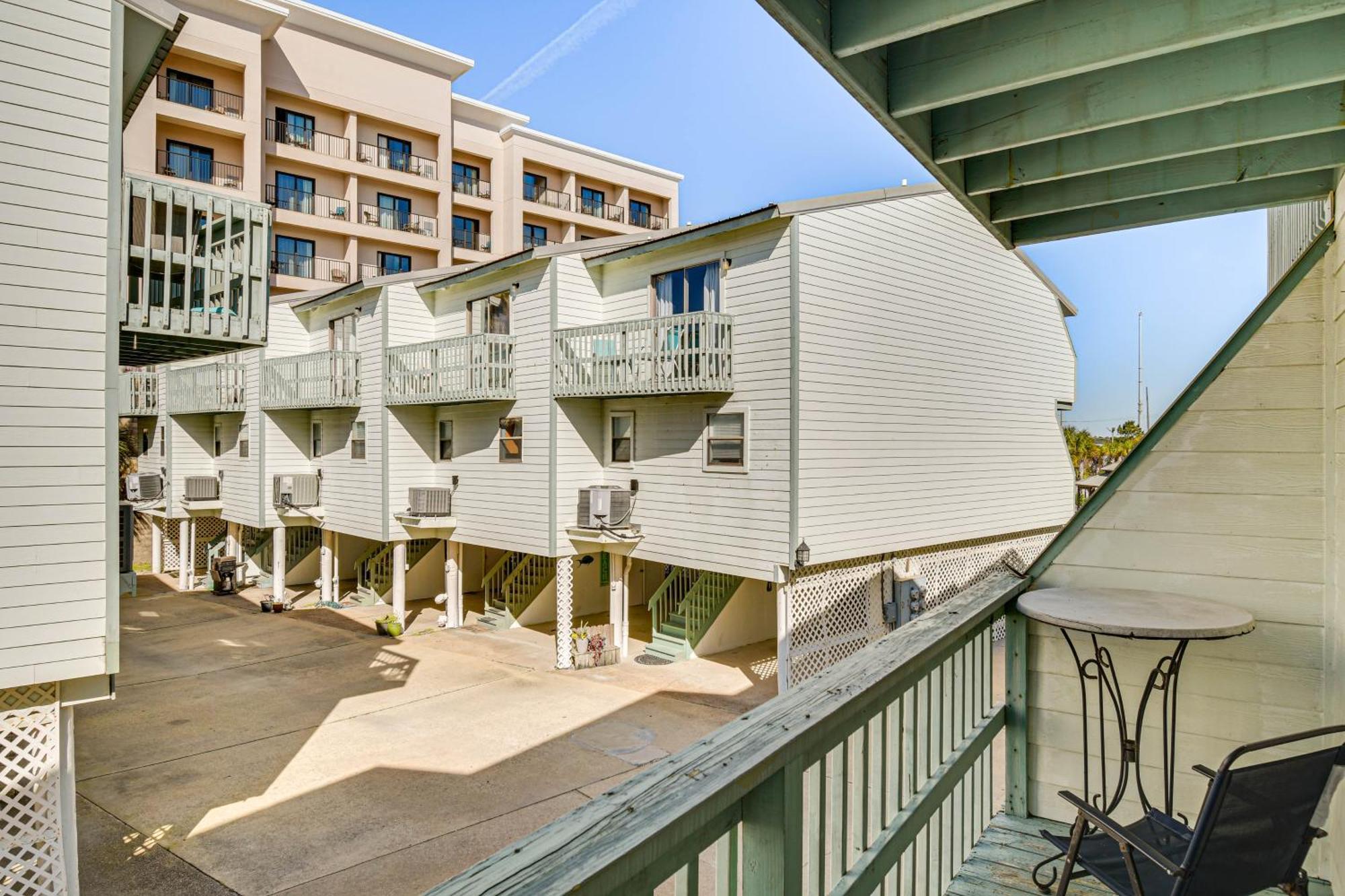 Appartamento With Pool Access Walk To Beach! Gulf Shores